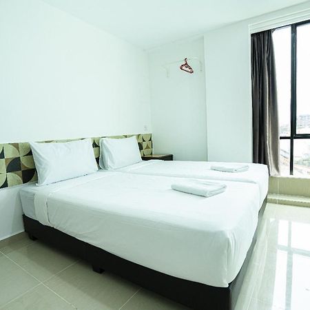 Grand Bagan Hotel Butterworth Buitenkant foto